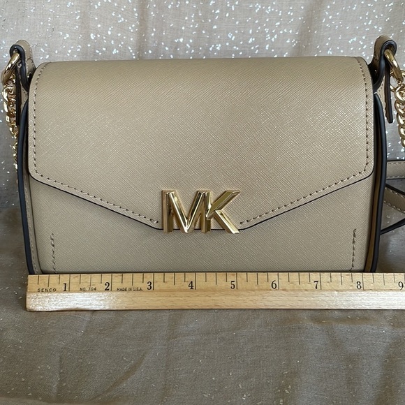 Brand New Michael Kors Genuine Leather Small Sylvia Flap Crossbody Purse - Picture 6 of 16